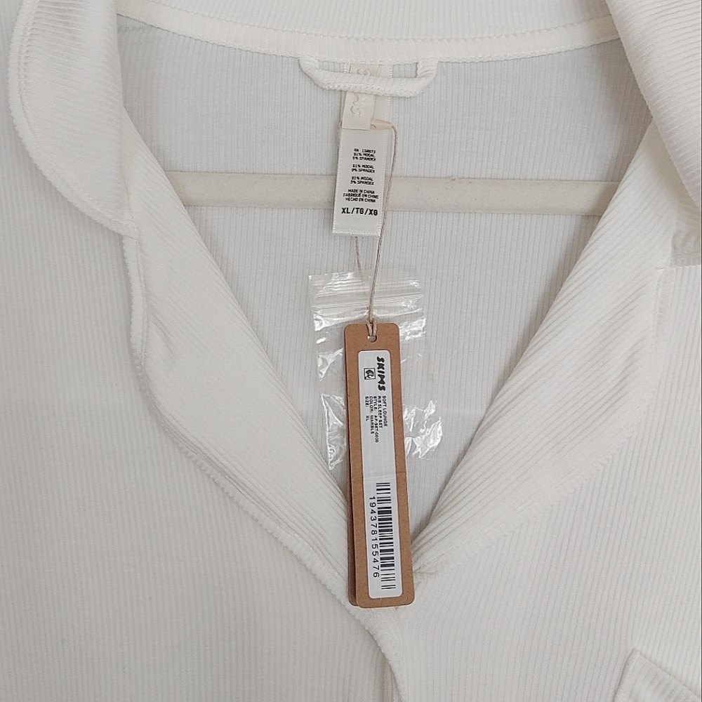 SKIMS Soft Lounge Button Up Pajama Top - Picture 8 of 15